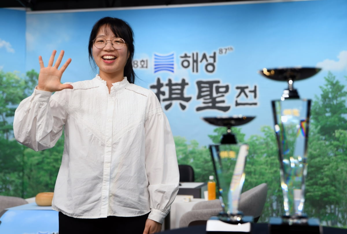 记者：阿森纳完全没兴趣引进拉什福德