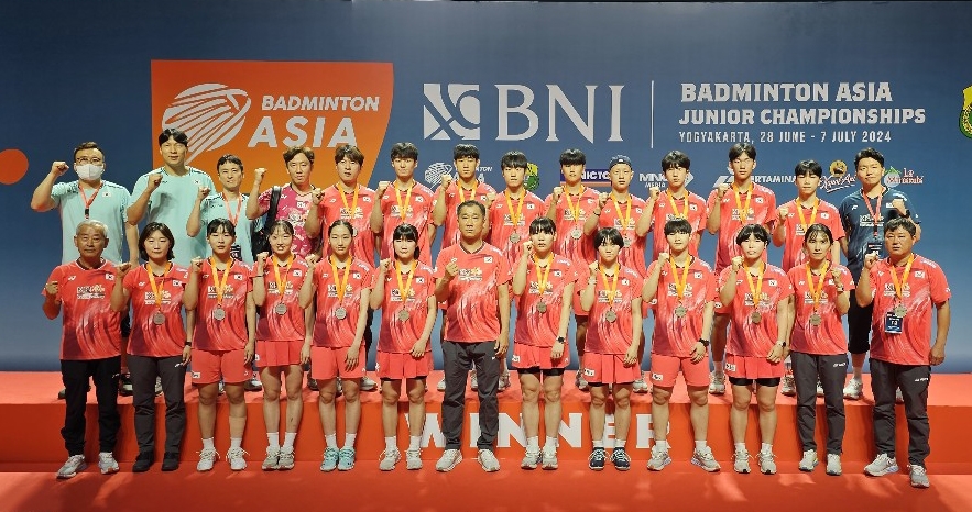 东契奇10铁6失误登全美第一热搜：关键比赛就拉胯 一身赘肉跑不动
