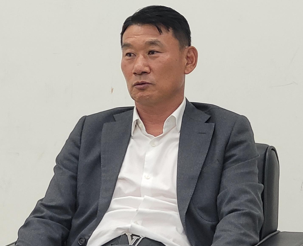 世体：特尔施特根已经开始恢复性训练，他希望赛季结束前复出