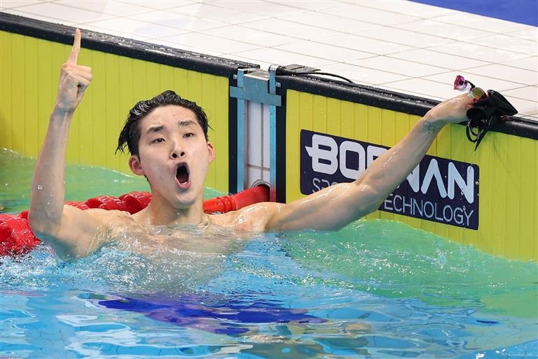 ⚽日职联战报：永石拓海发挥神勇 双方全场仅3射正 鹿岛鹿角0-0福冈黄蜂