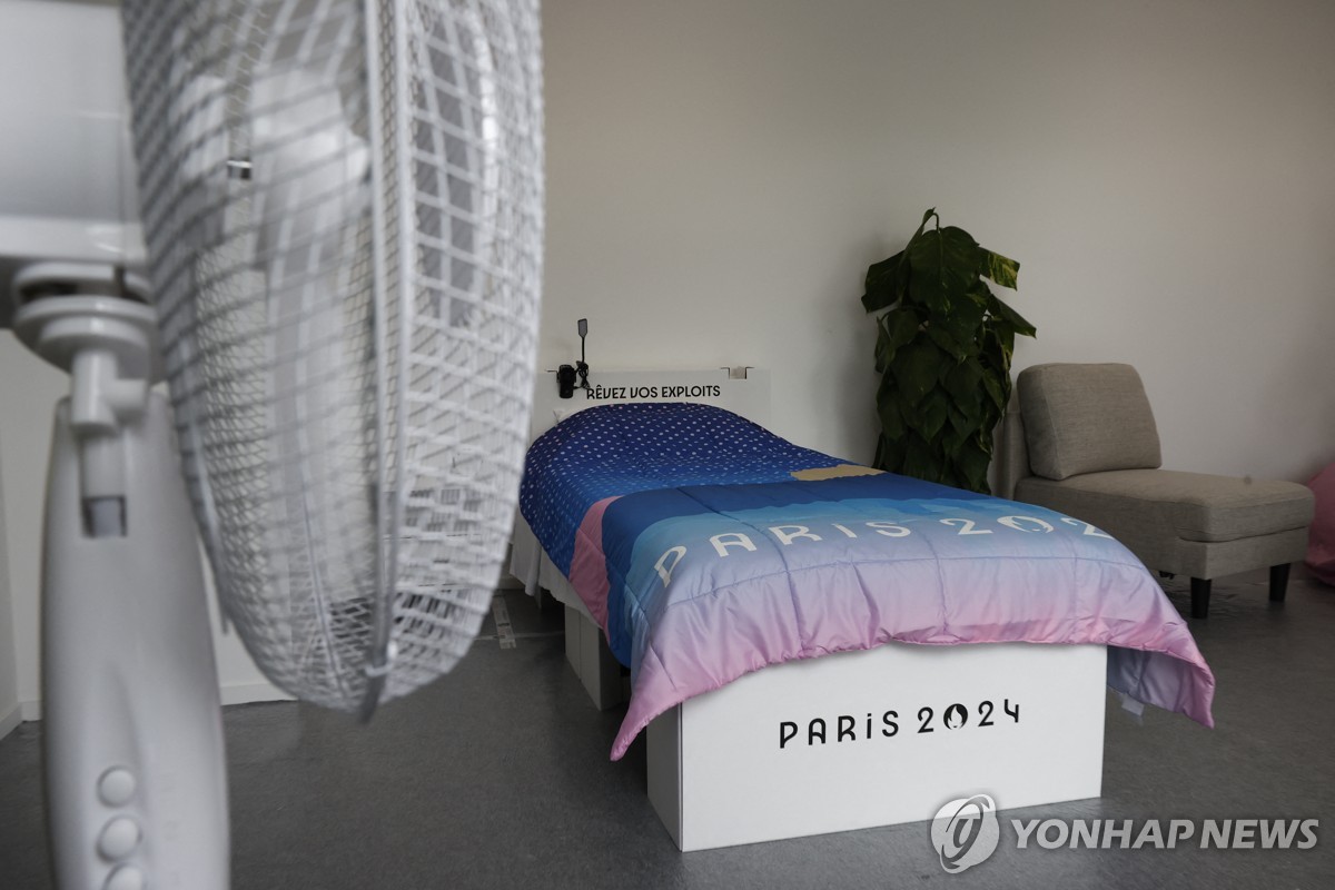 丰塞卡：莱奥是队长之一，我希望所有队长都能承担责任
