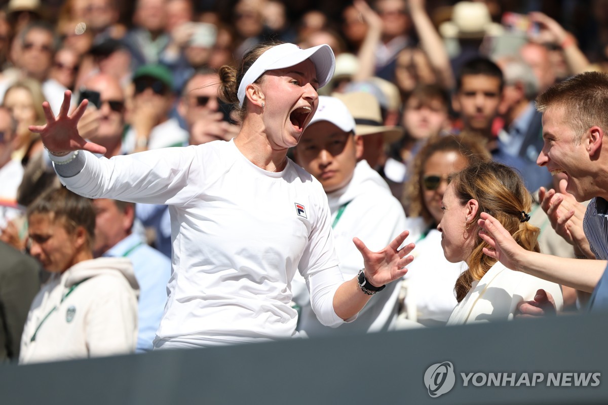 ⚽英超半场：卡拉菲奥里、加布里埃尔破门 特罗萨德染红 罗德里伤退 曼城主场1-2十人阿森纳